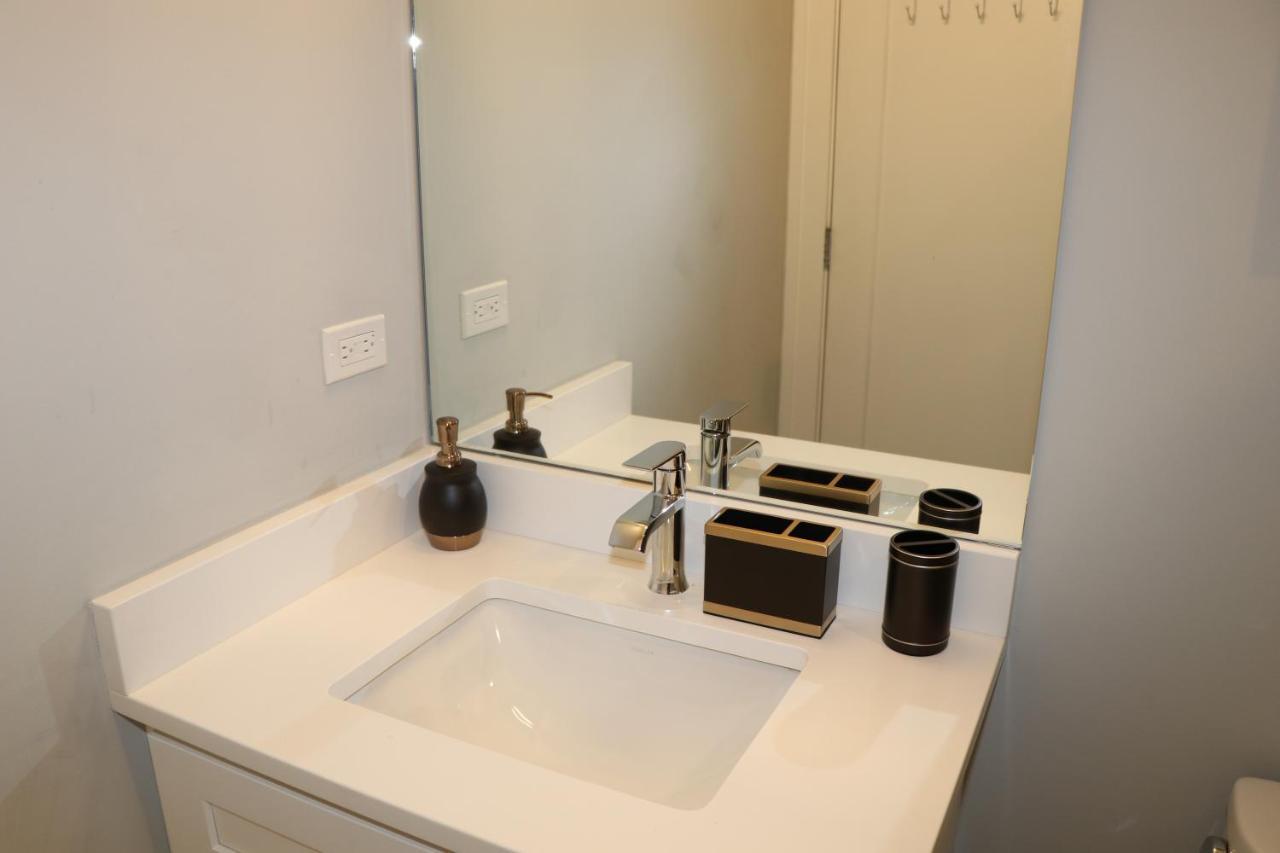 Chicago Exquisite Haven 2Bed 2Bath Near Downtown And United Center Exterior foto